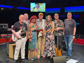 Facebook icon link for Adventures in Parrotdise Jimmy Buffett Tribute Show